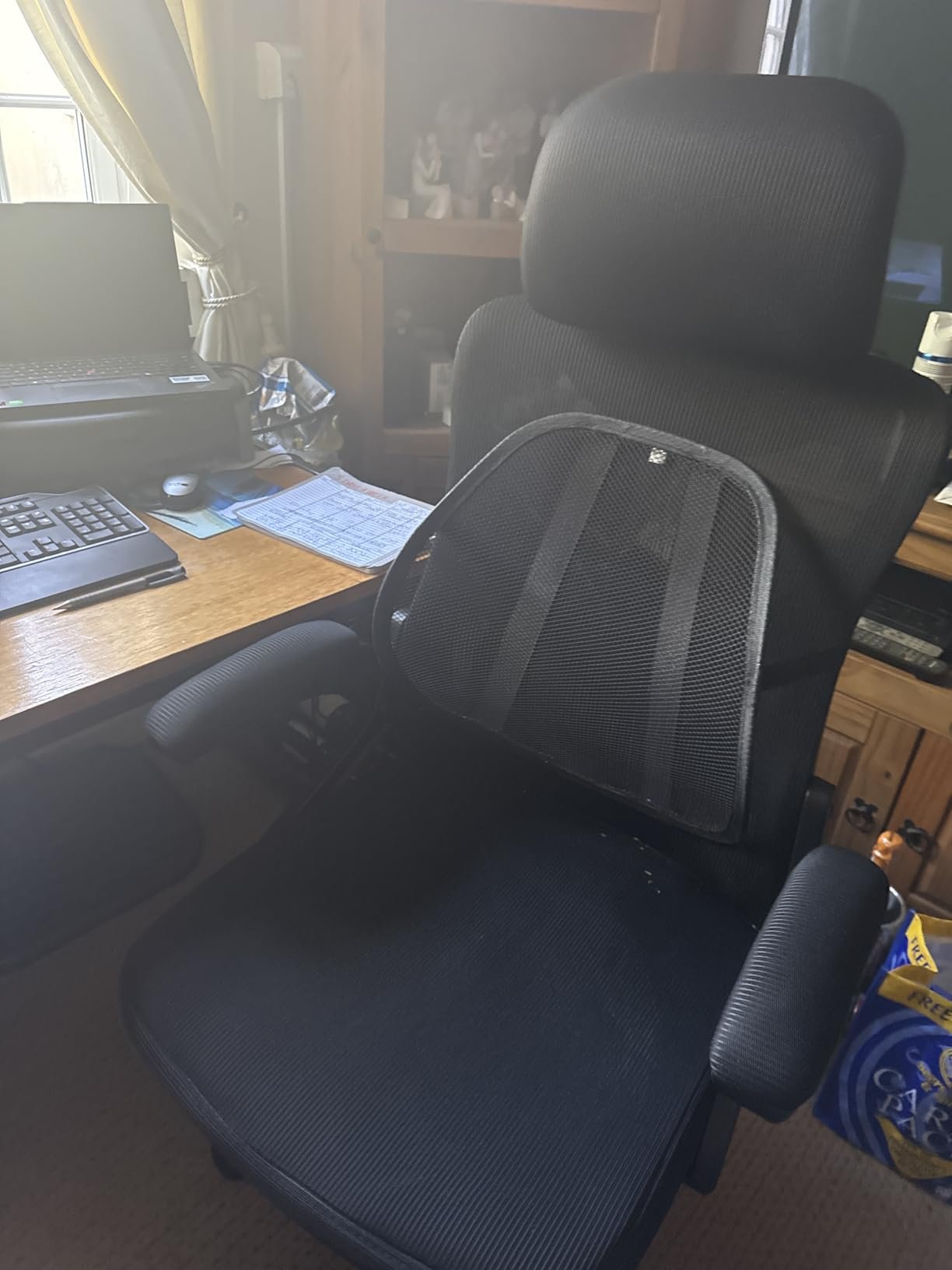 Customer photo of the NordHorne chair at a home desk